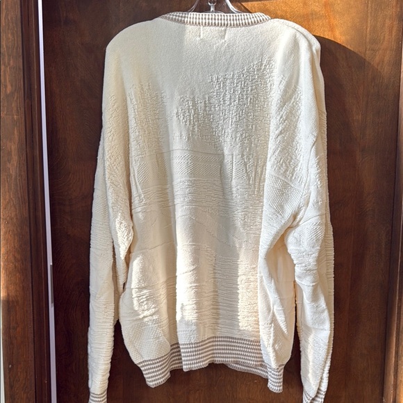 V-Neck Sweater - Cream - Picture 4 of 4